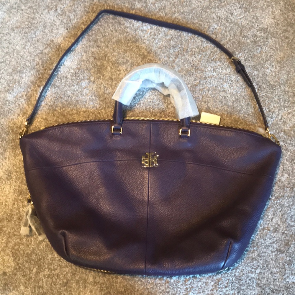 Brand new with tags ivy slouchy satchel.